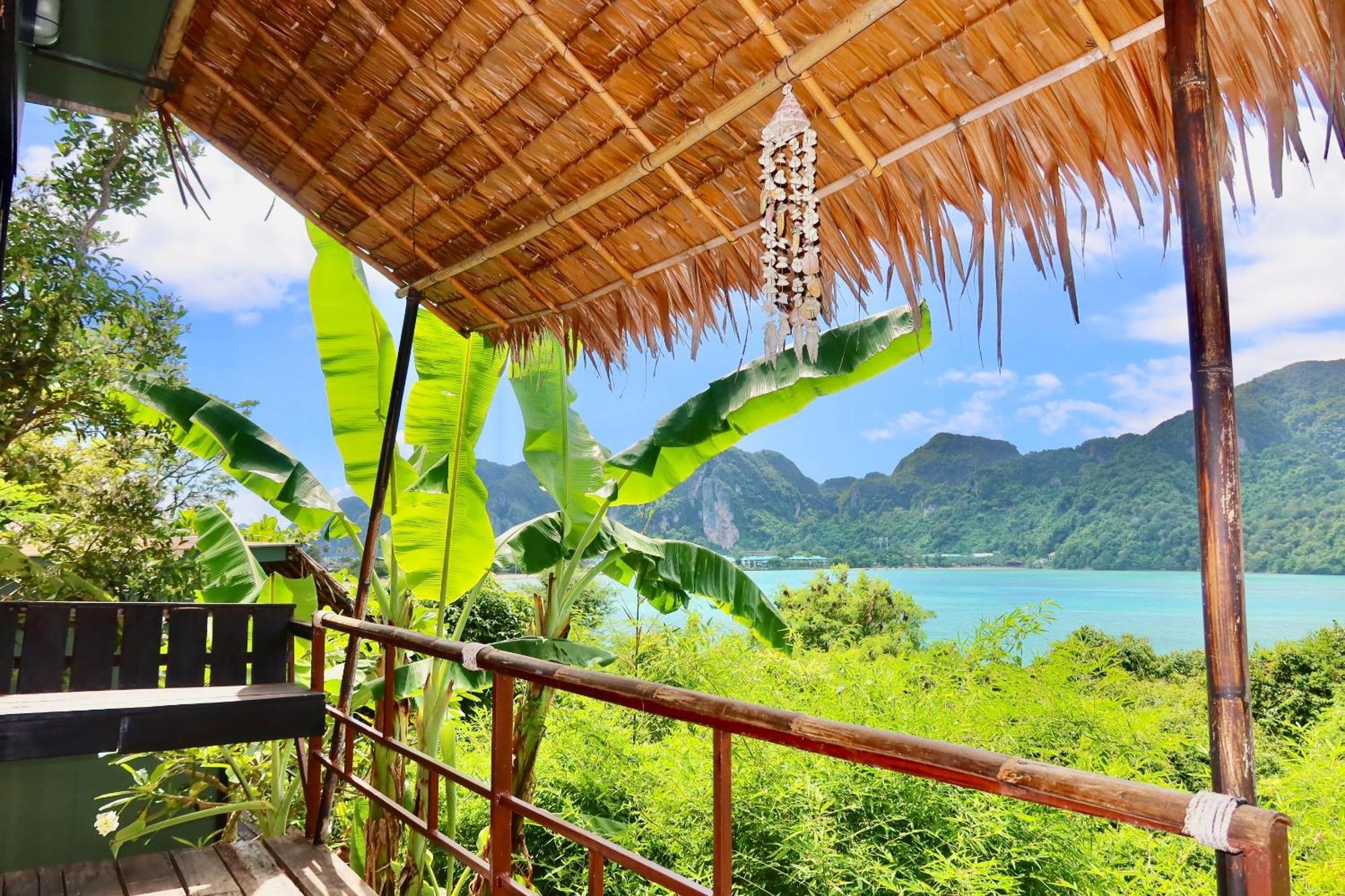 Phi Phi Sea Sky Resort Exterior photo
